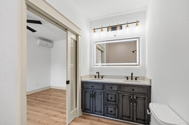 1045 Magnolia Ln, Gulf Breeze, FL 32563