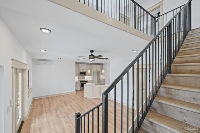 1045 Magnolia Ln, Gulf Breeze, FL 32563