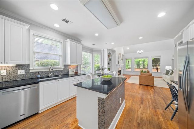 955 York Cove, Milton, GA 30004