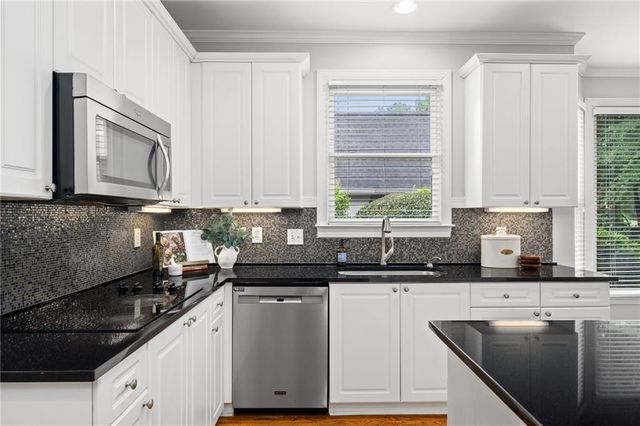 955 York Cove, Milton, GA 30004