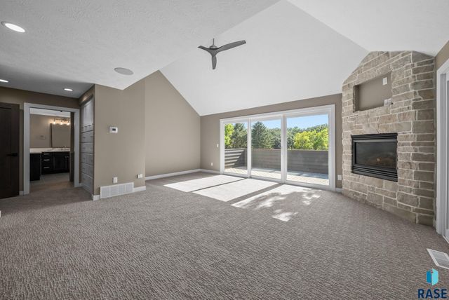 1200 E Tomar Rd Road, Sioux Falls, SD 57105