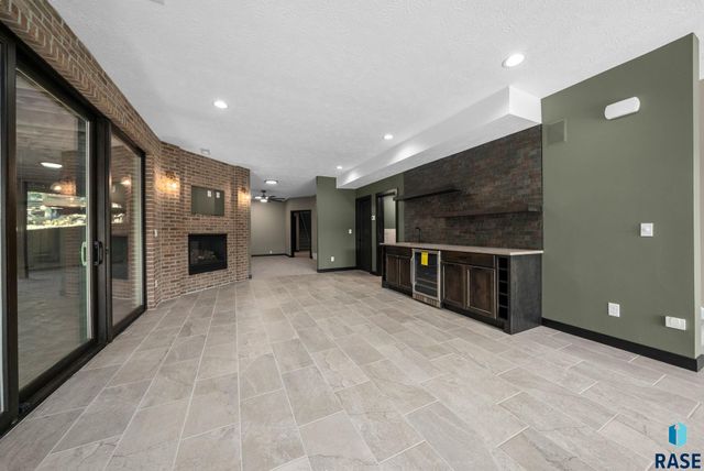 1200 E Tomar Rd Road, Sioux Falls, SD 57105