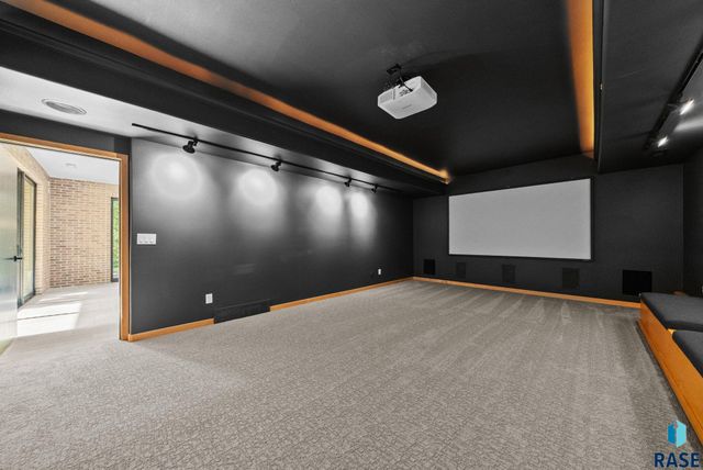 1200 E Tomar Rd Road, Sioux Falls, SD 57105