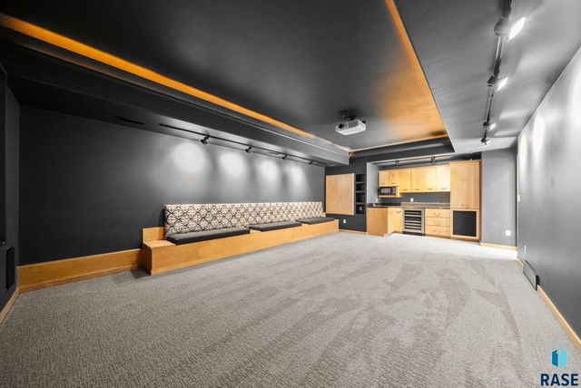 1200 E Tomar Rd Road, Sioux Falls, SD 57105