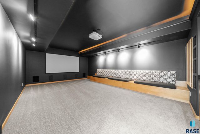 1200 E Tomar Rd Road, Sioux Falls, SD 57105