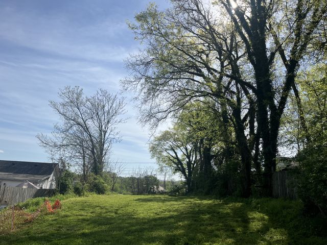 205 N High St, Columbia, TN 38401