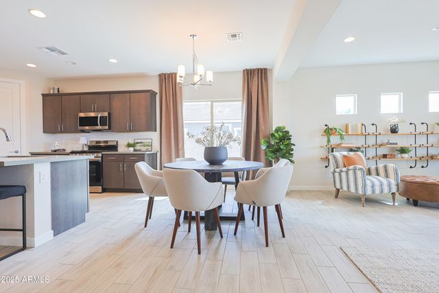 2519 N BRONCO Lane, Casa Grande, AZ 85122