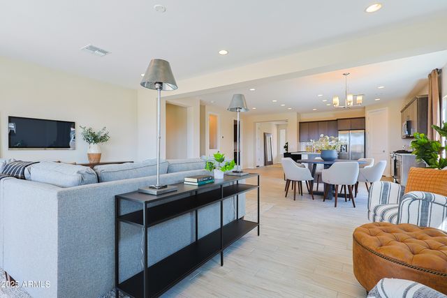 2519 N BRONCO Lane, Casa Grande, AZ 85122