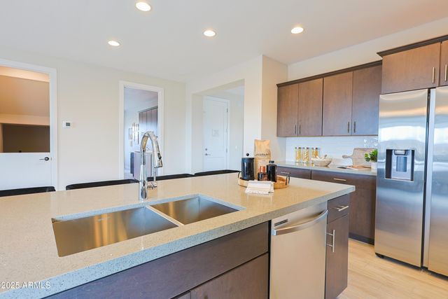 2519 N BRONCO Lane, Casa Grande, AZ 85122