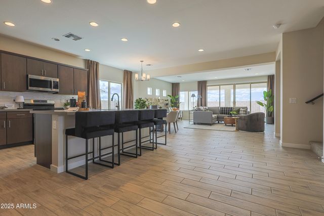 2519 N BRONCO Lane, Casa Grande, AZ 85122