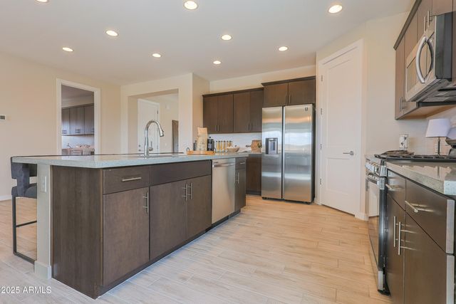 2519 N BRONCO Lane, Casa Grande, AZ 85122