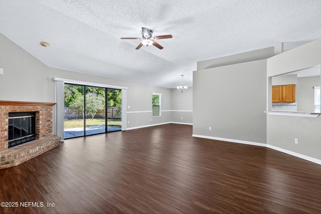 8203 TEATICKET Drive, Jacksonville, FL 32244