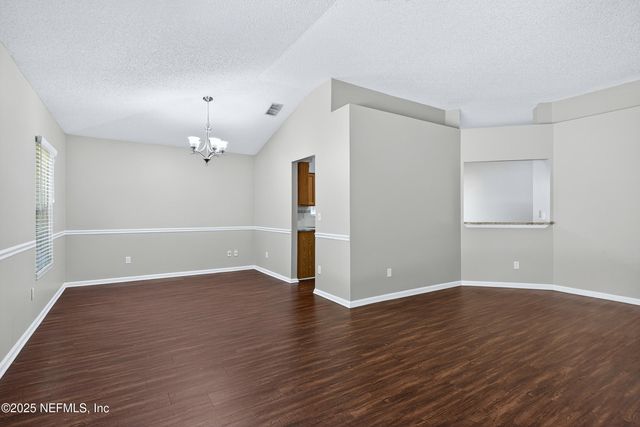 8203 TEATICKET Drive, Jacksonville, FL 32244