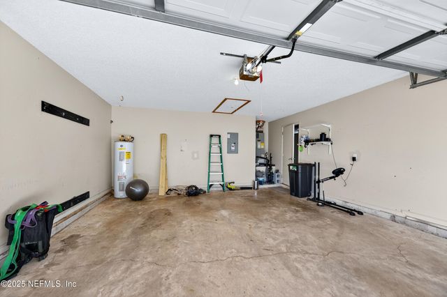 8203 TEATICKET Drive, Jacksonville, FL 32244