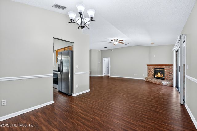 8203 TEATICKET Drive, Jacksonville, FL 32244