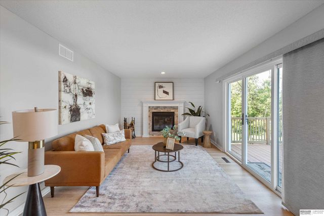 18302 Nicholas Road, Plattsmouth, NE 68048