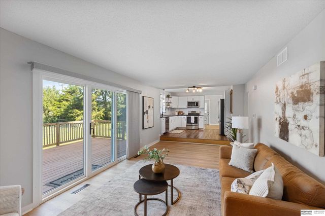 18302 Nicholas Road, Plattsmouth, NE 68048