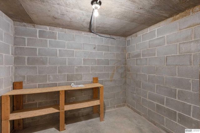 18302 Nicholas Road, Plattsmouth, NE 68048