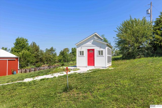 18302 Nicholas Road, Plattsmouth, NE 68048