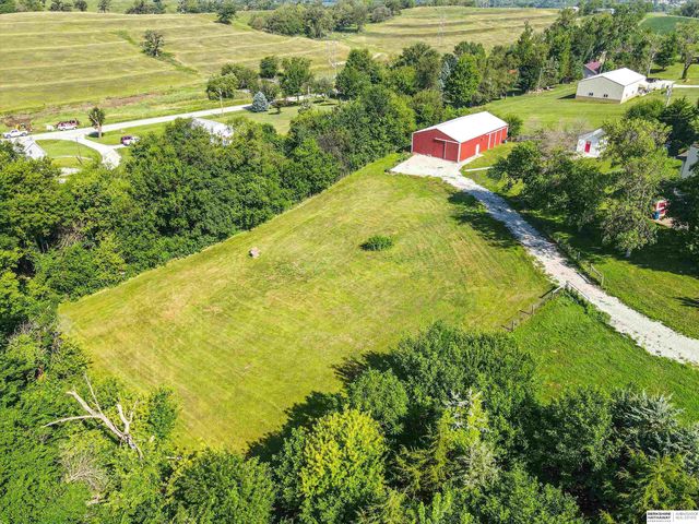18302 Nicholas Road, Plattsmouth, NE 68048