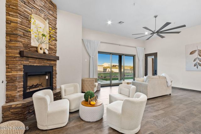 2299 Guamis Road, Las Cruces, NM 88012