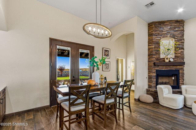 2299 Guamis Road, Las Cruces, NM 88012