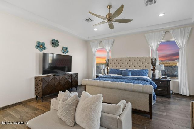 2299 Guamis Road, Las Cruces, NM 88012