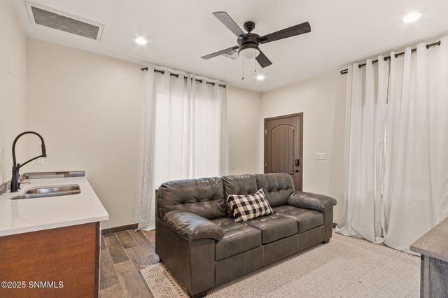 2299 Guamis Road, Las Cruces, NM 88012