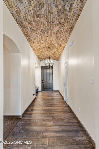 2299 Guamis Road, Las Cruces, NM 88012