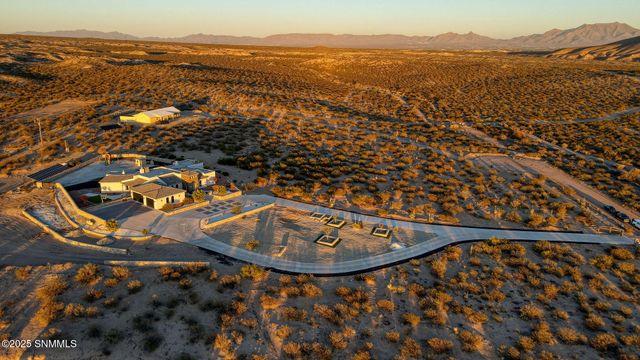 2299 Guamis Road, Las Cruces, NM 88012