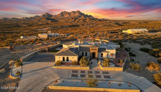 2299 Guamis Road, Las Cruces, NM 88012