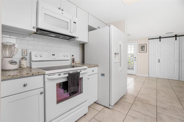 1725 BLUE BIRD LANE, Englewood, FL 34224