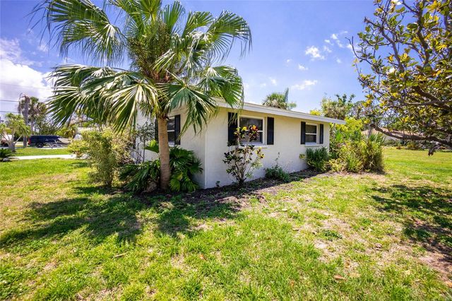 1725 BLUE BIRD LANE, Englewood, FL 34224