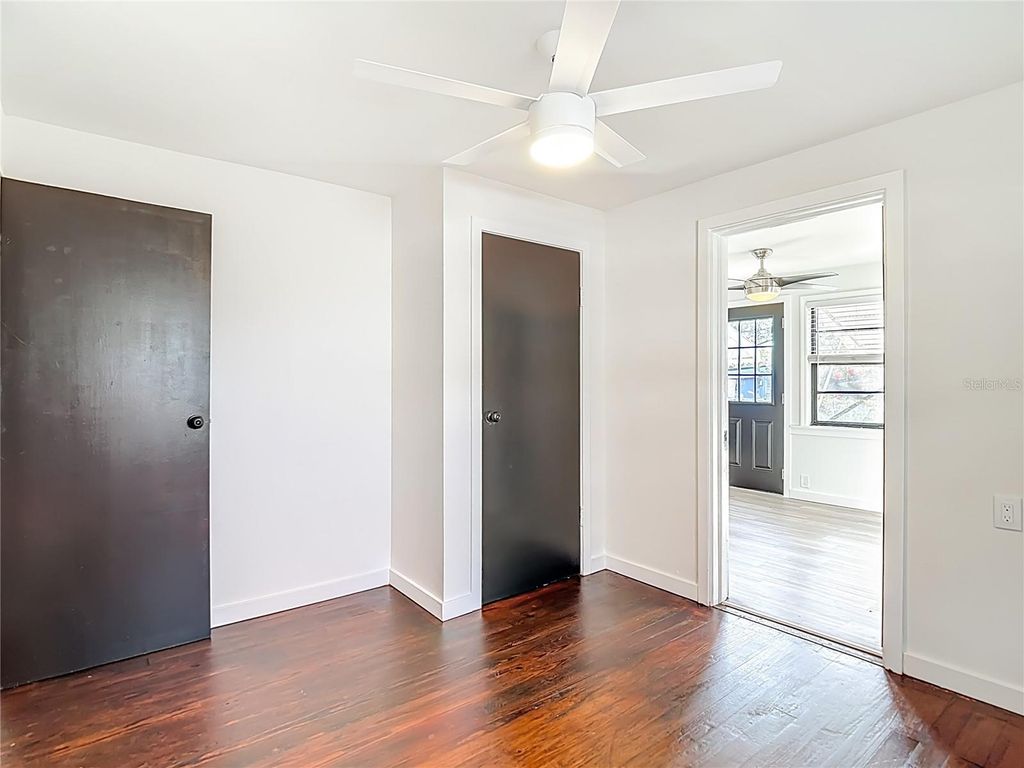 Image 24 of property listing at 8906 N ORLEANS AVENUE, Tampa, FL 33604