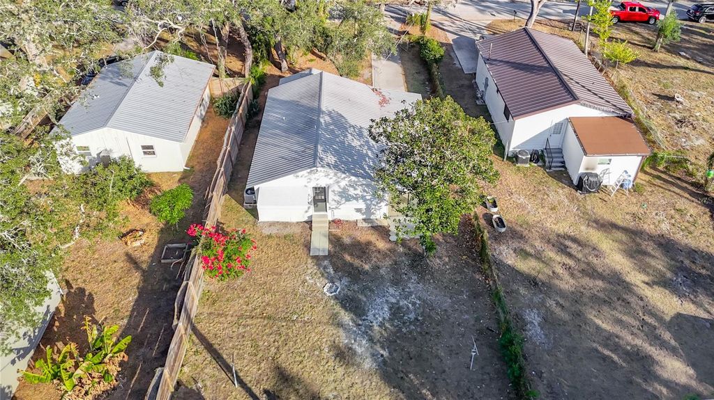 Image 42 of property listing at 8906 N ORLEANS AVENUE, Tampa, FL 33604