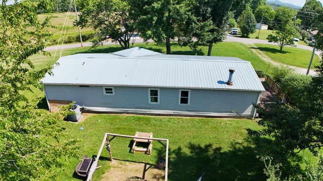 235 Pine Grove School Road, London, KY 40744