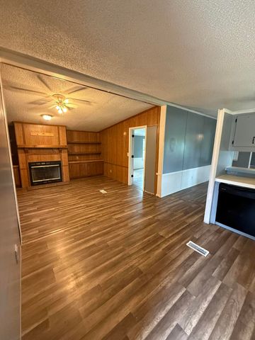 235 Pine Grove School Road, London, KY 40744