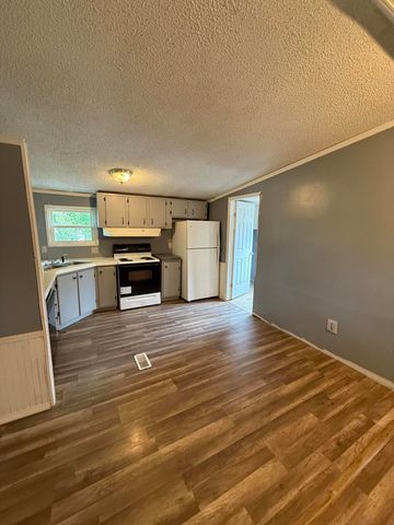 235 Pine Grove School Road, London, KY 40744