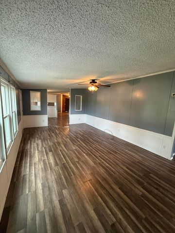 235 Pine Grove School Road, London, KY 40744