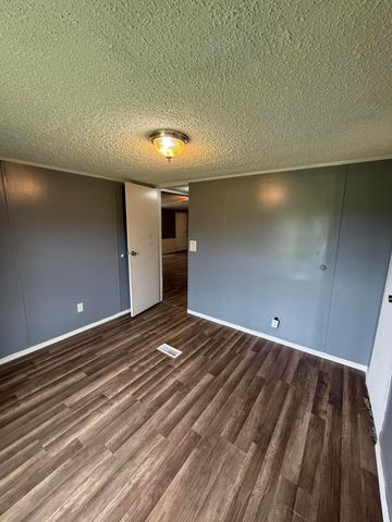 235 Pine Grove School Road, London, KY 40744