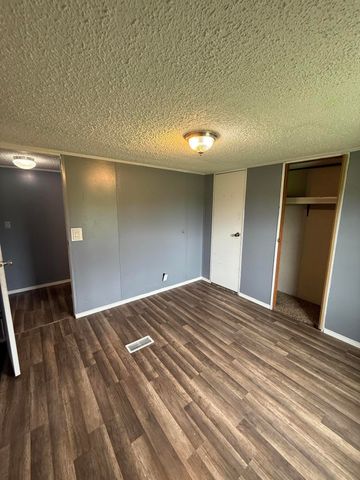 235 Pine Grove School Road, London, KY 40744