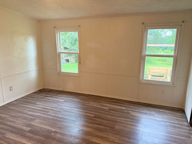 235 Pine Grove School Road, London, KY 40744