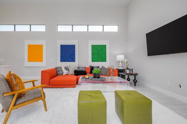 151 Holliday Way, Palm Springs, CA 92262