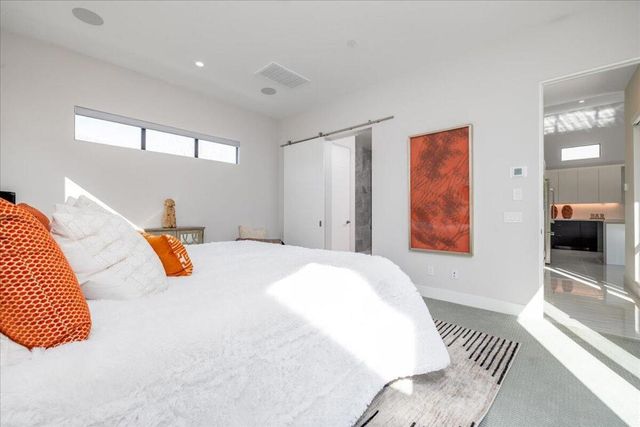 151 Holliday Way, Palm Springs, CA 92262