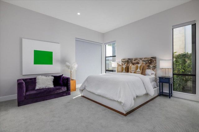 151 Holliday Way, Palm Springs, CA 92262