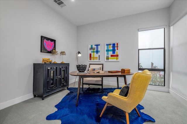 151 Holliday Way, Palm Springs, CA 92262