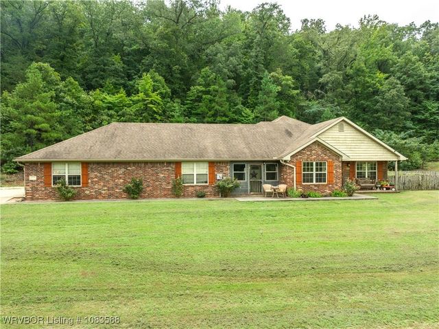 2318 Independence Road, Cedarville, AR 72932