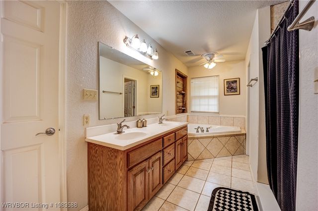 2318 Independence Road, Cedarville, AR 72932