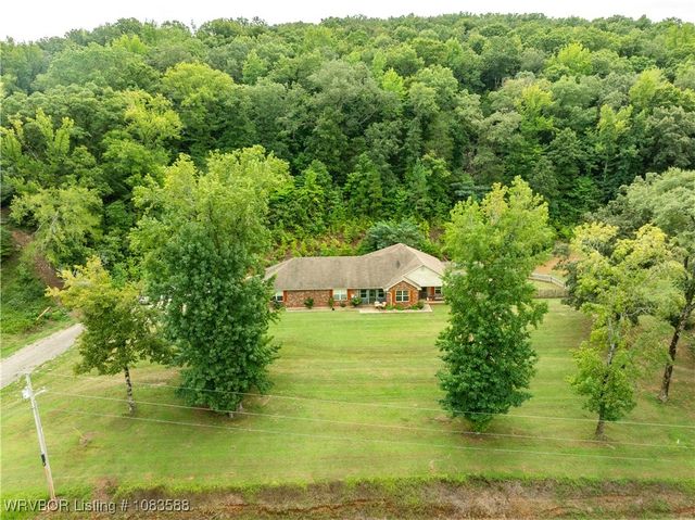 2318 Independence Road, Cedarville, AR 72932