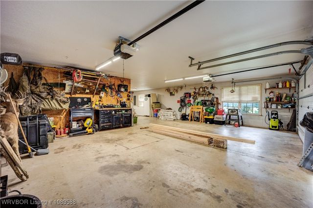 2318 Independence Road, Cedarville, AR 72932